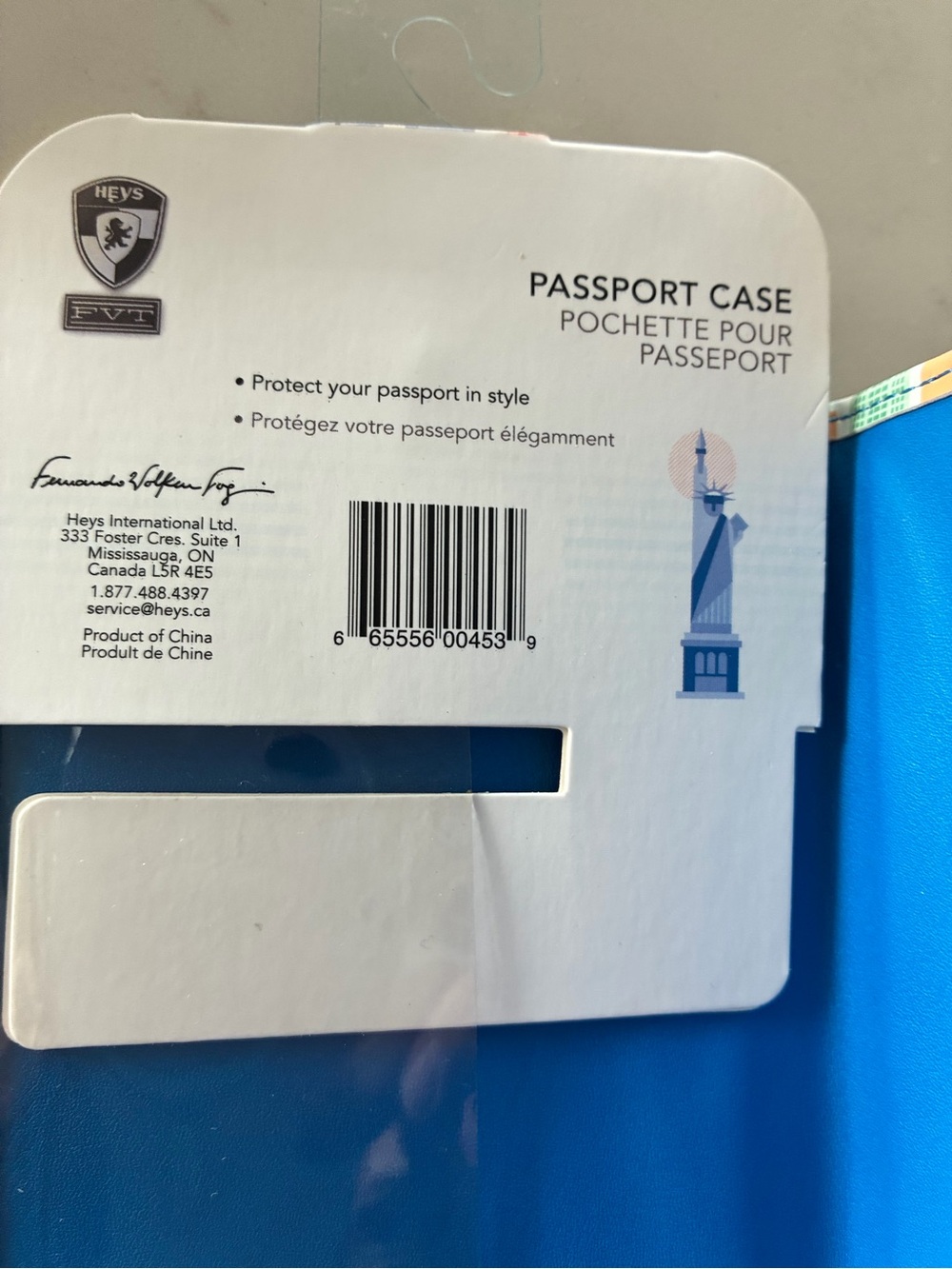 Heys FVT Cities - New York Passport Holder featuring a vibrant illustration NYC - Picture 6 of 7